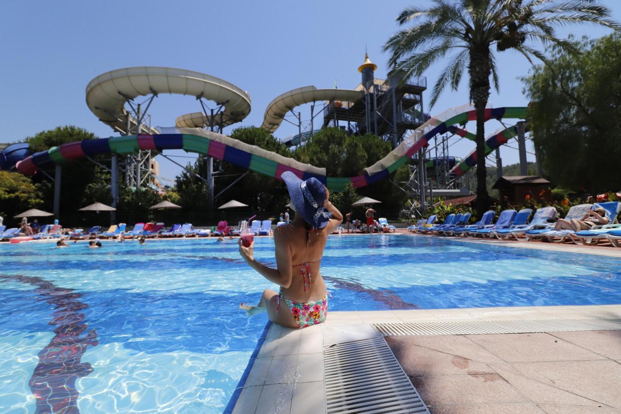 Aqua Fantasy Aquapark Hotel & Spa 쿠사다시 외부 사진