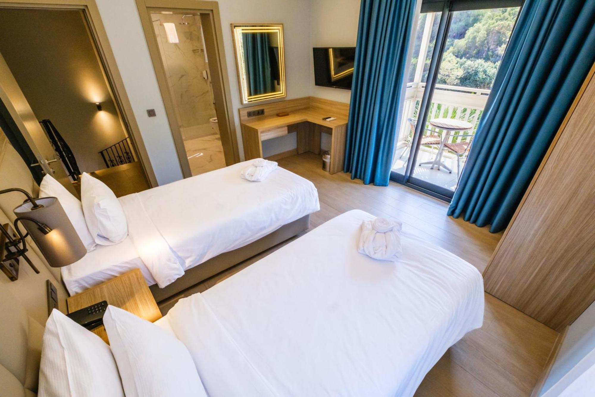 Aqua Fantasy Aquapark Hotel & Spa 쿠사다시 외부 사진
